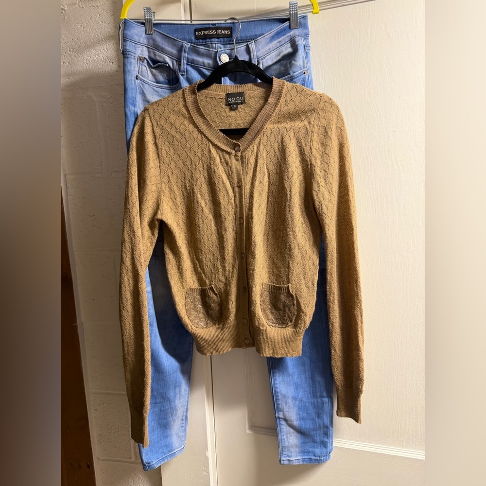 Express Light Blue Jeans and Brown Knit cardigan